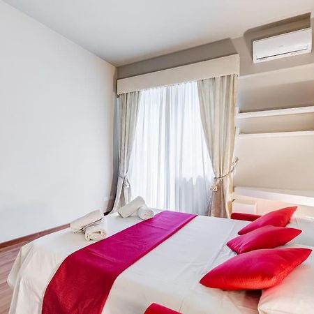 רומא Exclusive Apartment In Eur Lake מראה חיצוני תמונה