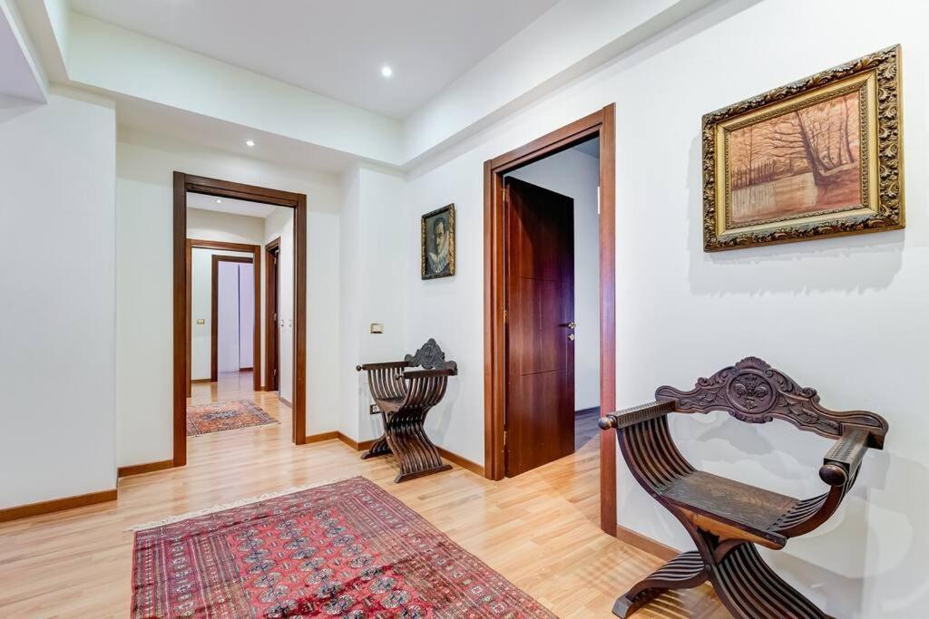 רומא Exclusive Apartment In Eur Lake מראה חיצוני תמונה
