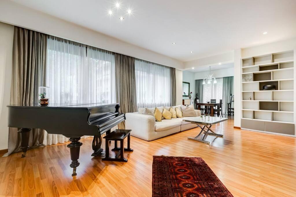 רומא Exclusive Apartment In Eur Lake מראה חיצוני תמונה