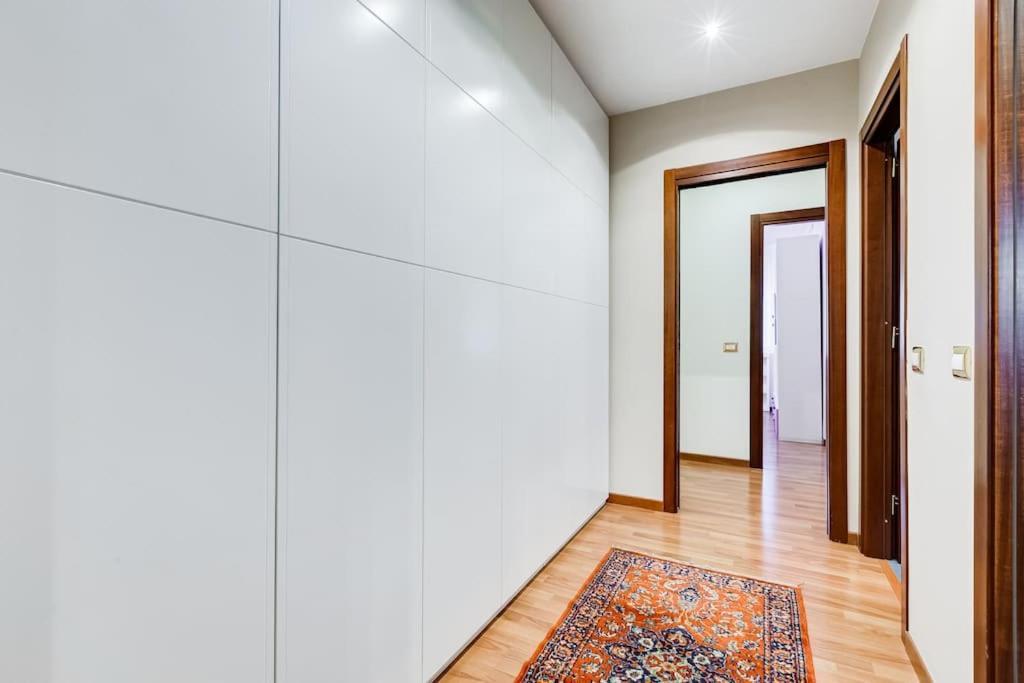 רומא Exclusive Apartment In Eur Lake מראה חיצוני תמונה