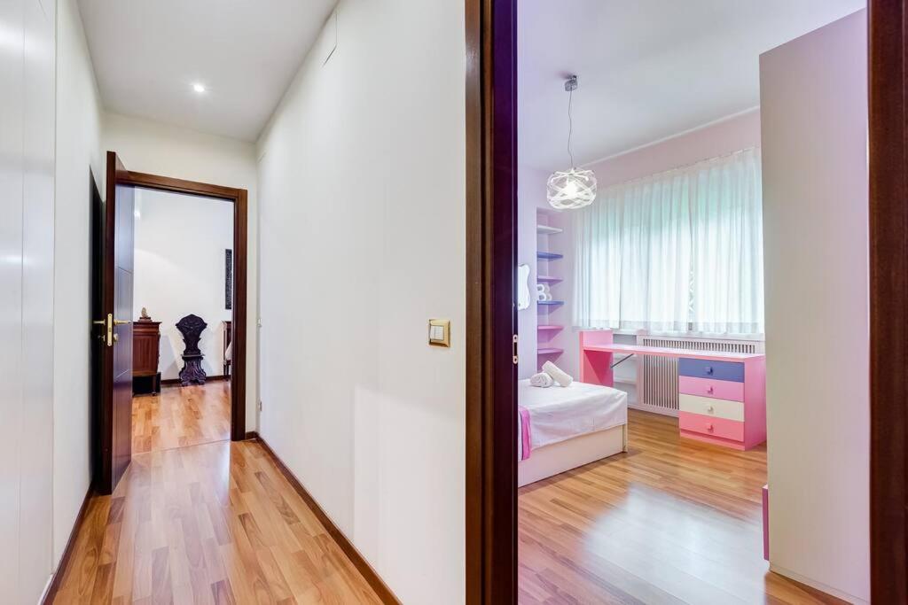 רומא Exclusive Apartment In Eur Lake מראה חיצוני תמונה