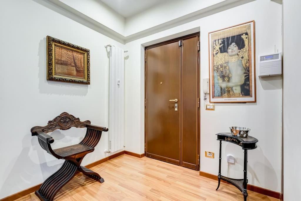 רומא Exclusive Apartment In Eur Lake מראה חיצוני תמונה
