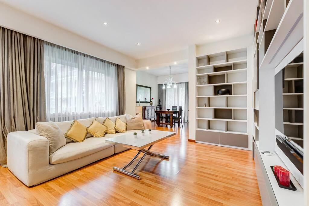 רומא Exclusive Apartment In Eur Lake מראה חיצוני תמונה