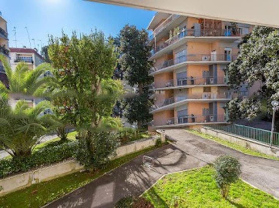 רומא Exclusive Apartment In Eur Lake מראה חיצוני תמונה