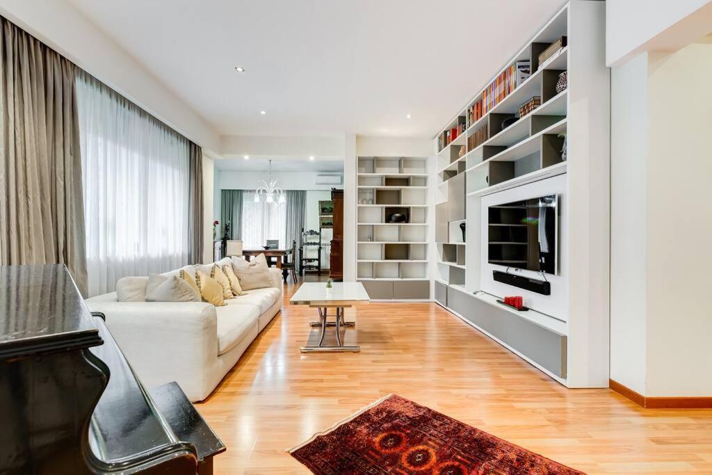 רומא Exclusive Apartment In Eur Lake מראה חיצוני תמונה