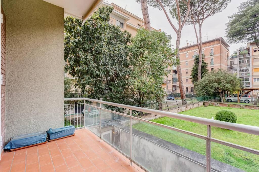 רומא Exclusive Apartment In Eur Lake מראה חיצוני תמונה