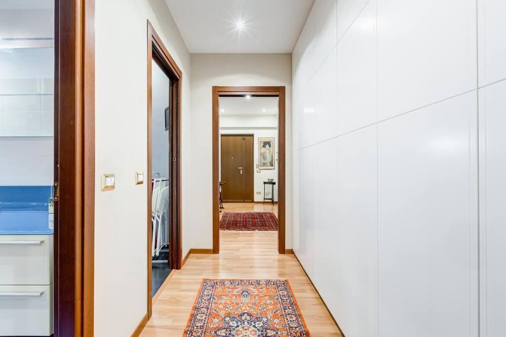 רומא Exclusive Apartment In Eur Lake מראה חיצוני תמונה